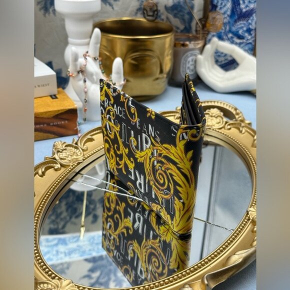 🆕 VERSACE JEANS COUTURE 🧿 NWOT Logo Couture Garland Wallet, Black & Yellow - Picture 6 of 13